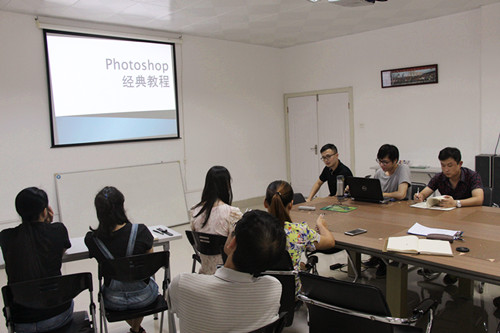 我司组织开展pohotoshop图片处理软件操作培训