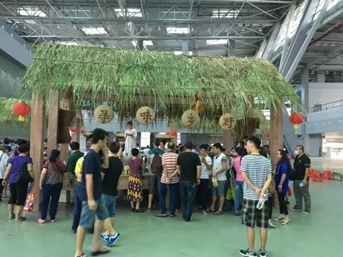 “吉兰大米”亮相2016“龙城·端午大圩日”活动
